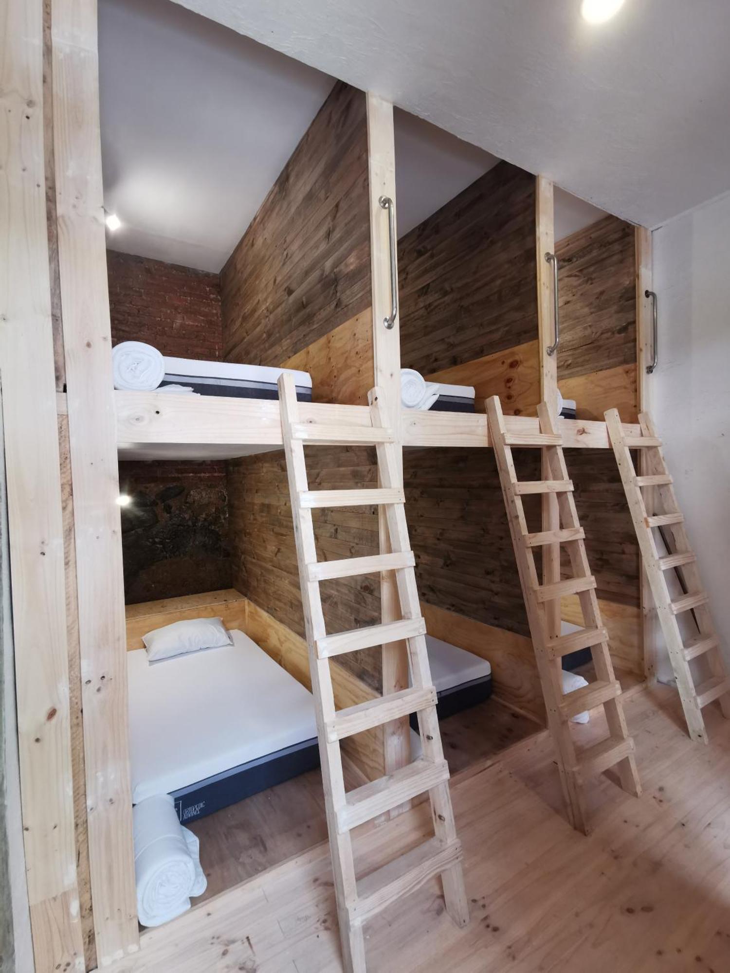 Hostal Licanantay ヴァルパライソ エクステリア 写真